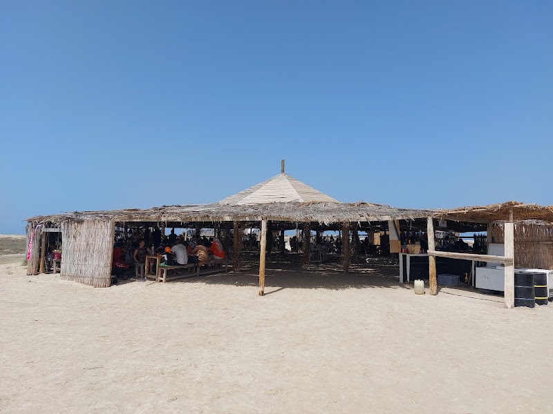 Plage de Bin El Ouidiane