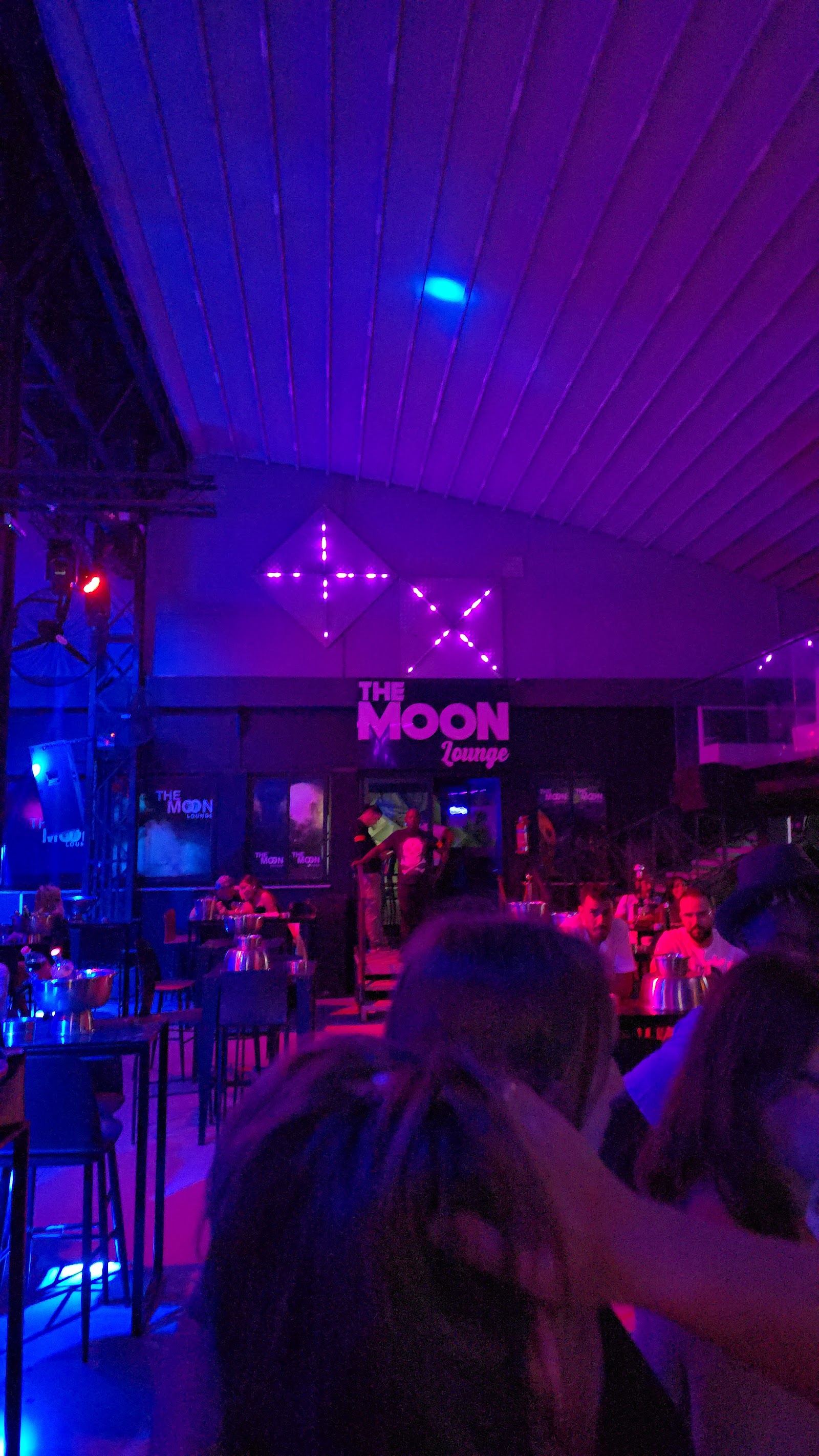 Blue Moon — photo 8